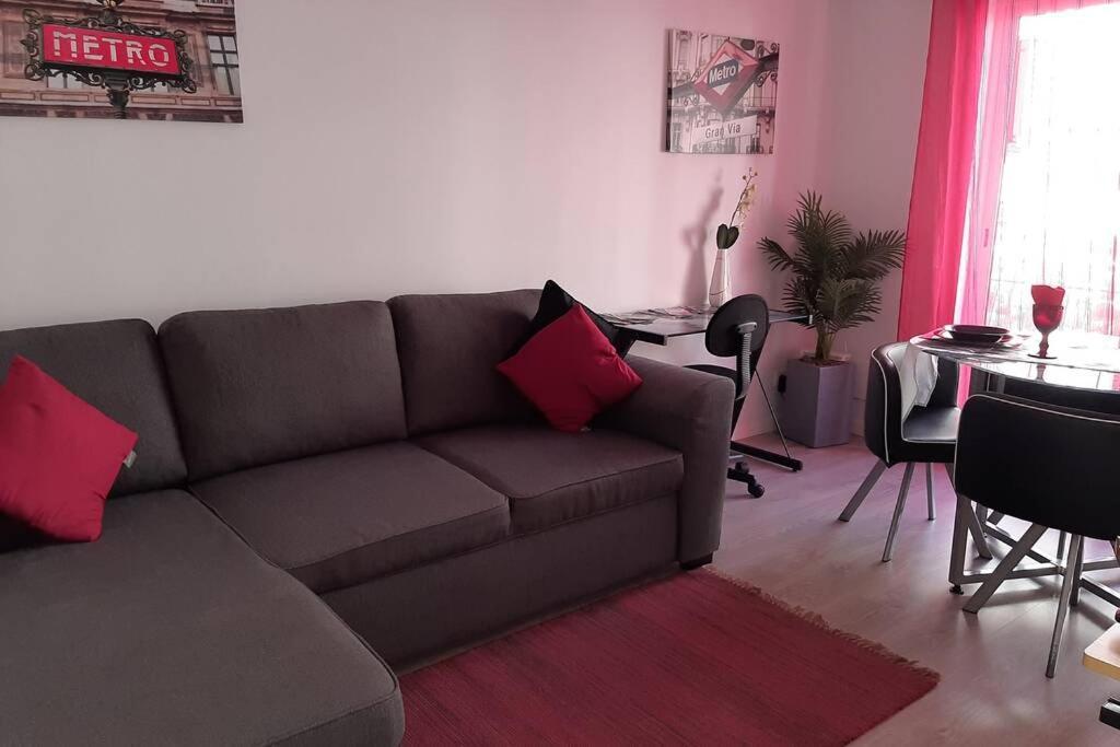פארו Cosy Apartment מראה חיצוני תמונה
